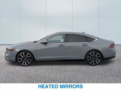 Used 2023 Honda Accord Touring image 10