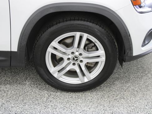 Used 2022 Mercedes-Benz GLB 250 image 5