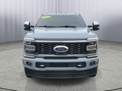 Used 2024 Ford F350 Limited w/ FX4 Off-Road Package image 9