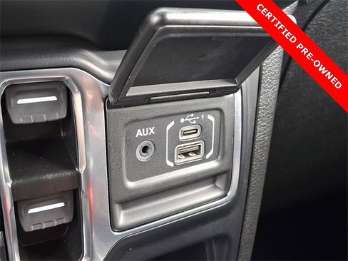 Used 2022 Jeep Wrangler Unlimited Rubicon image 24