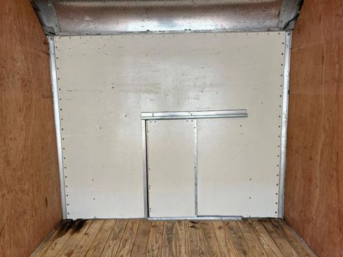 Used 2013 Chevrolet Express 3500 Extended image 25