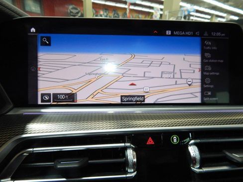 Used 2023 BMW X6 xDrive40i w/ M Sport Package image 28