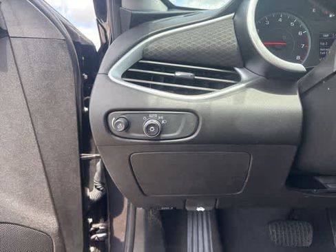 Used 2023 Chevrolet Malibu LT image 10