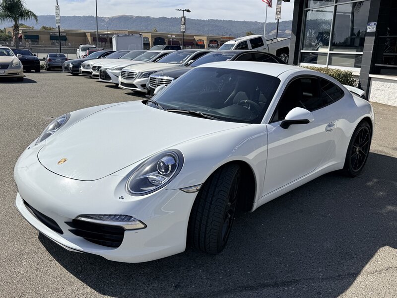 Used 2014 Porsche 911 Carrera RWD image 3