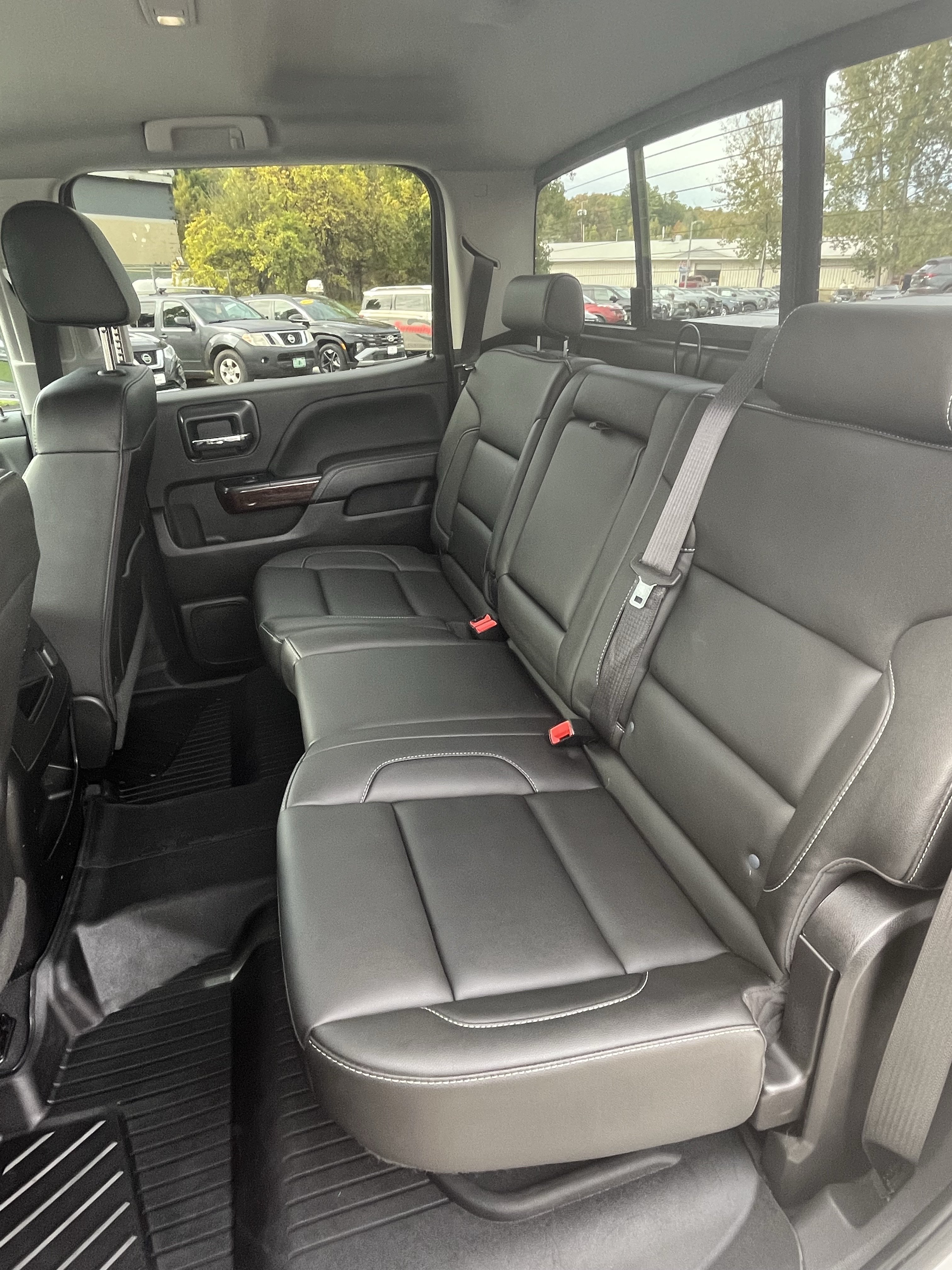 Used 2018 GMC Sierra 1500 SLT w/ SLT Premium Package AWD/4WD image 17