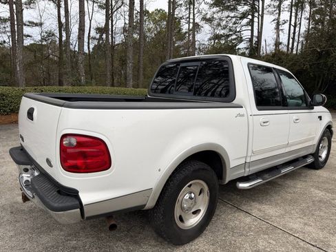 Used 2003 Ford F150 Lariat image 9