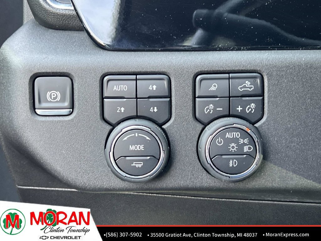 Certified 2025 Chevrolet Silverado 2500 LTZ w/ LTZ Convenience Package AWD/4WD image 29