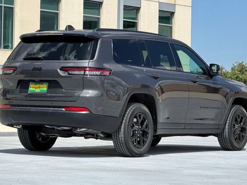 New 2026 Jeep Grand Cherokee L 4WD image 4