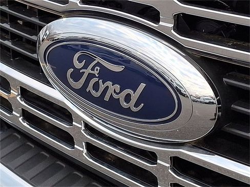 New 2024 Ford F450 XL w/ XL Chrome Package image 6