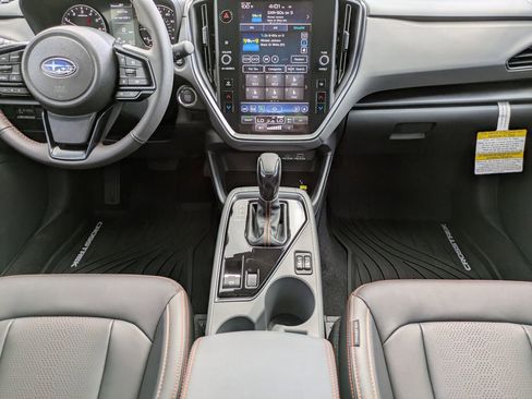 Used 2025 Subaru Crosstrek 2.5i Limited w/ Popular Package #3A image 17