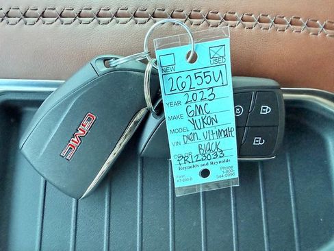 Used 2023 GMC Yukon Denali Ultimate image 28
