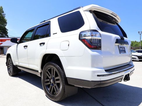 Used 2019 Toyota 4Runner Limited AWD/4WD image 4