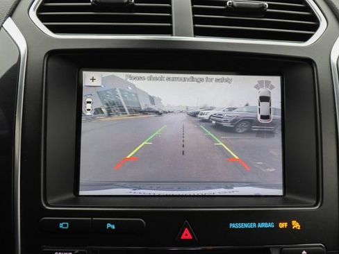 Used 2018 Ford Explorer Sport w/ Equipment Group 401A image 8