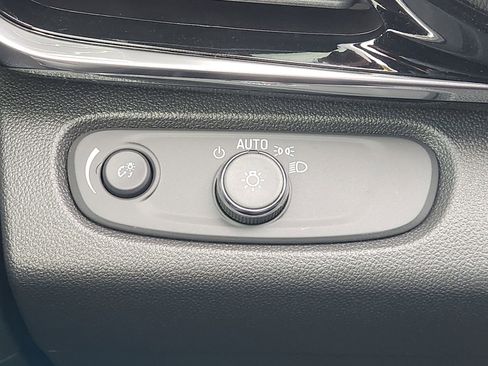 New 2026 Buick Envista Sport Touring image 26