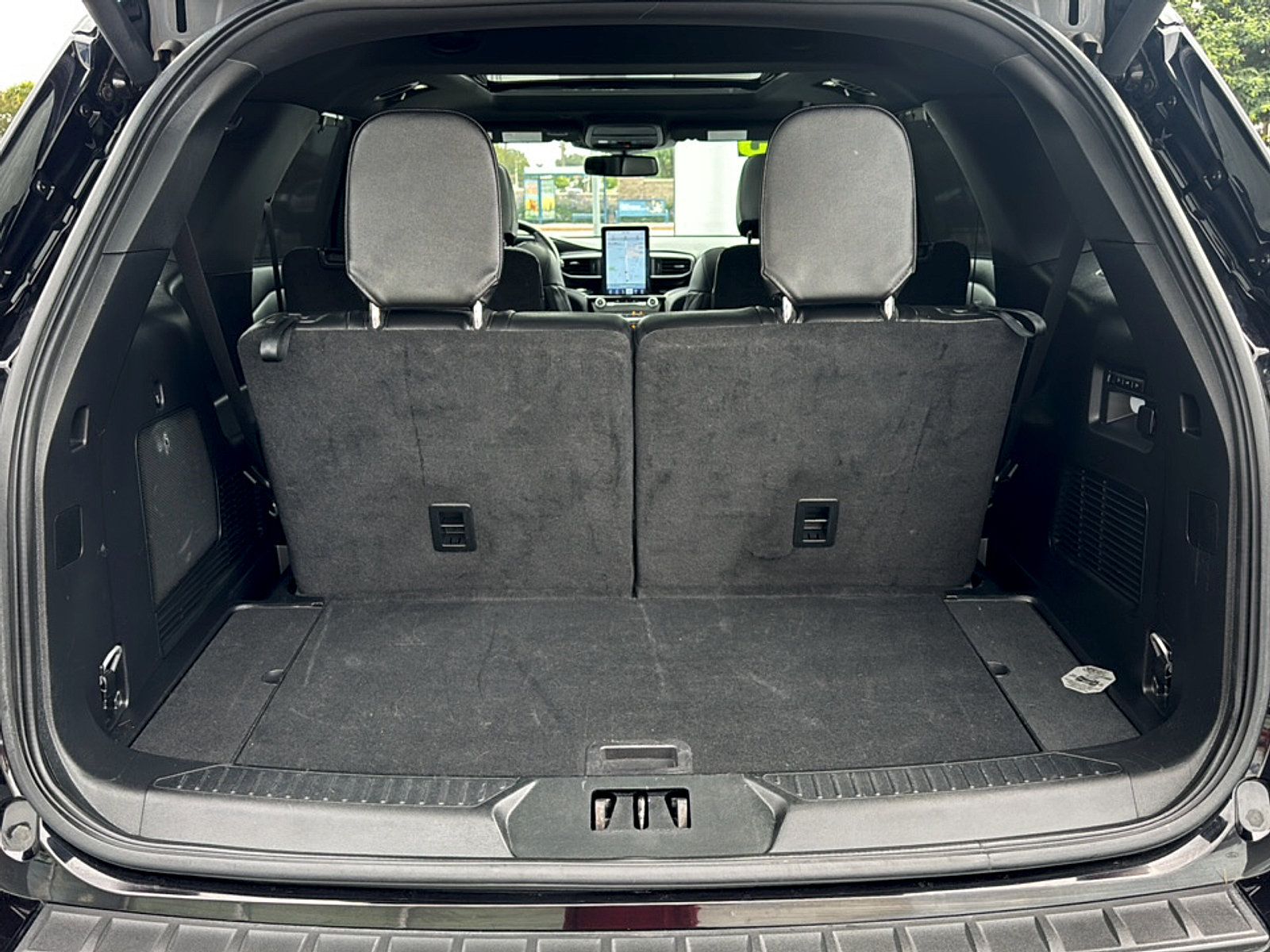 Used 2023 Ford Explorer ST w/ Equipment Group 401A AWD/4WD image 8