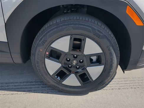 New 2026 Hyundai Santa Fe SE image 9