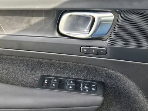 Certified 2023 Volvo C40 Recharge Core image 26