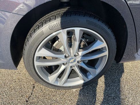 Used 2025 Chevrolet Malibu LT image 12