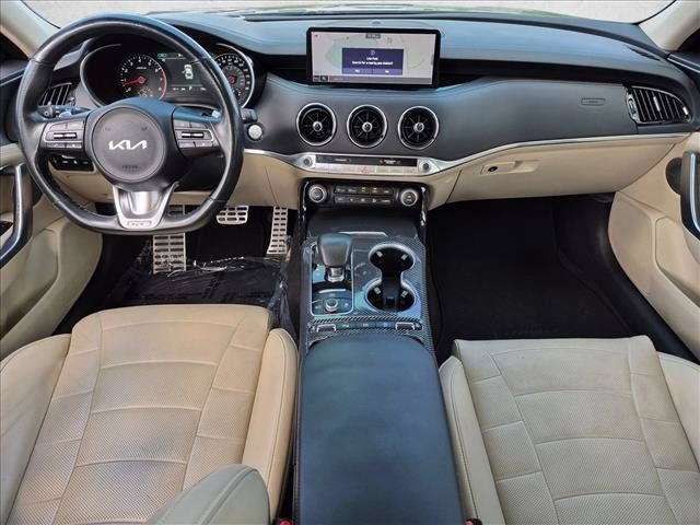 Used 2022 Kia Stinger GT2 RWD image 17