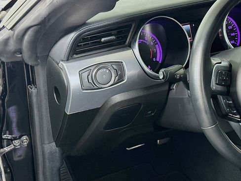 Used 2022 Ford Mustang Premium image 17