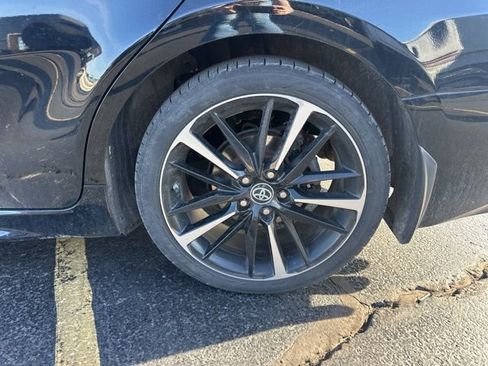 Used 2019 Toyota Camry XSE image 14