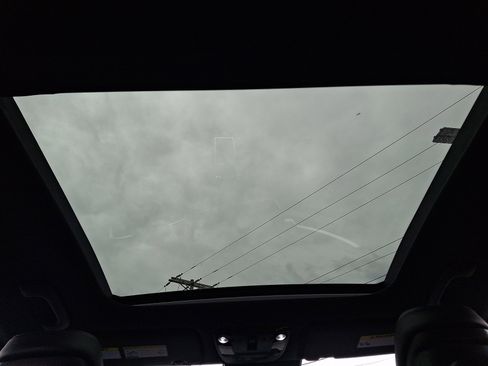 Used 2025 Kia Sportage X-Line w/ Premium Package image 11