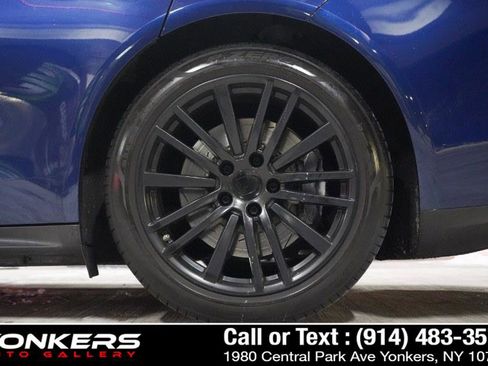 Used 2020 Porsche Panamera RWD image 51
