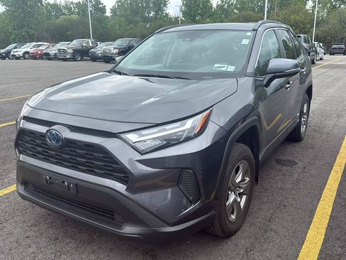 Used 2024 Toyota RAV4 XLE w/ Convenience Package AWD/4WD image 10