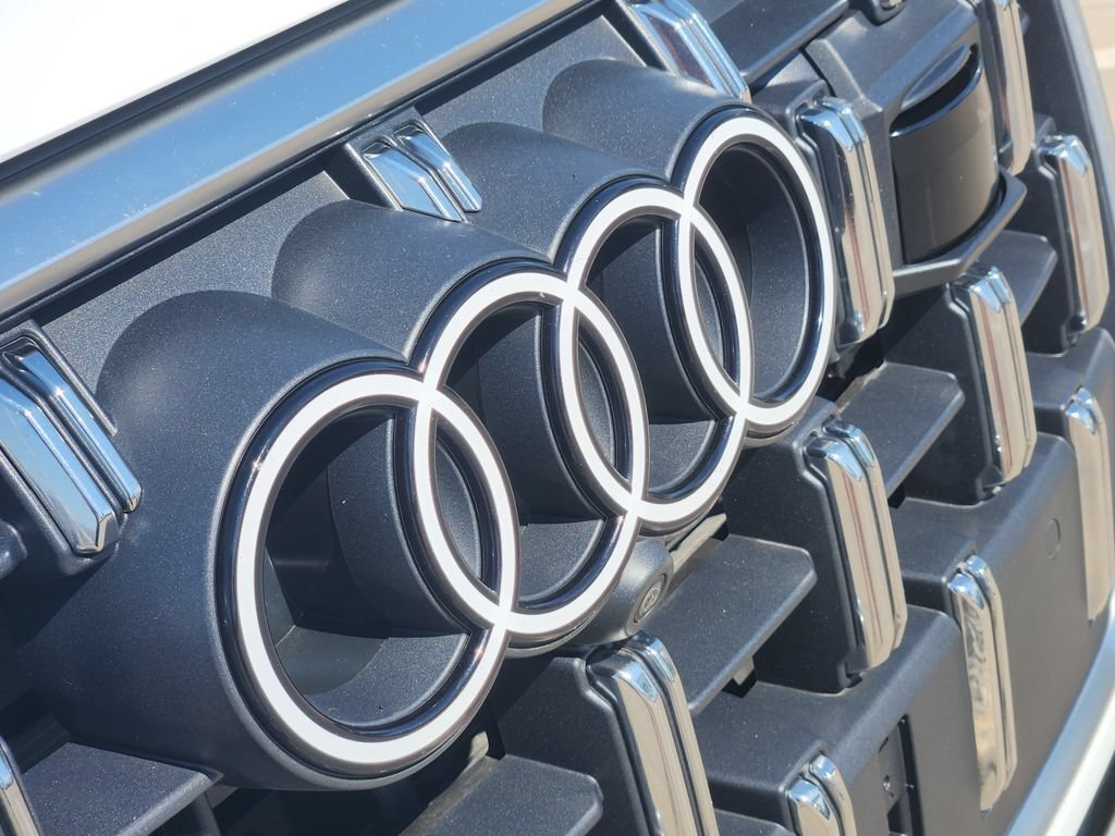 Used 2025 Audi Q7 3.0T Premium Plus AWD/4WD image 13