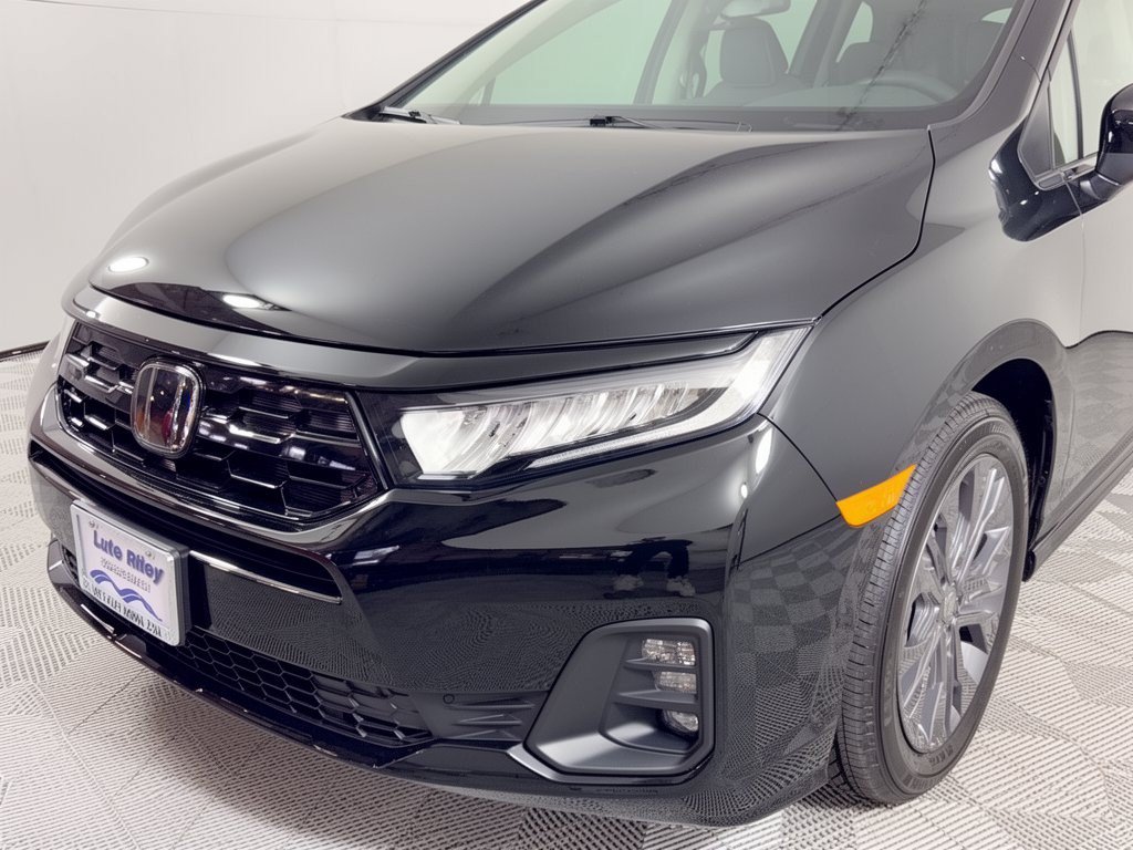 New 2027 Honda Odyssey Touring image 12