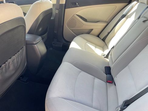 Used 2015 Kia Optima LX FWD image 17