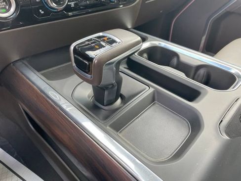 Used 2022 GMC Sierra 1500 SLT w/ SLT Convenience Package AWD/4WD image 23