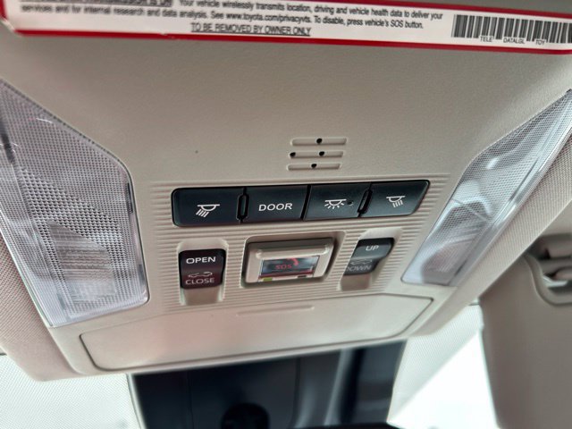Used 2020 Toyota RAV4 XLE Premium AWD/4WD image 25