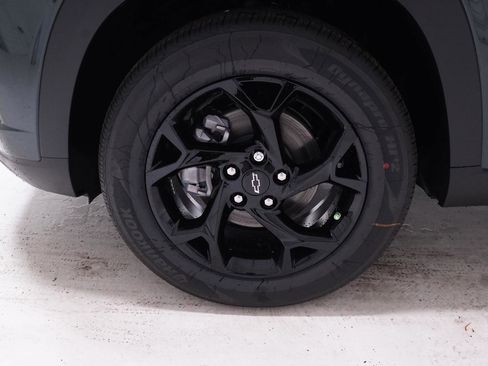 New 2026 Chevrolet Trax LT w/ Driver Confidence Package image 11