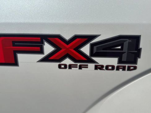 Used 2018 Ford F150 Lariat w/ Equipment Group 501A Mid AWD/4WD image 4