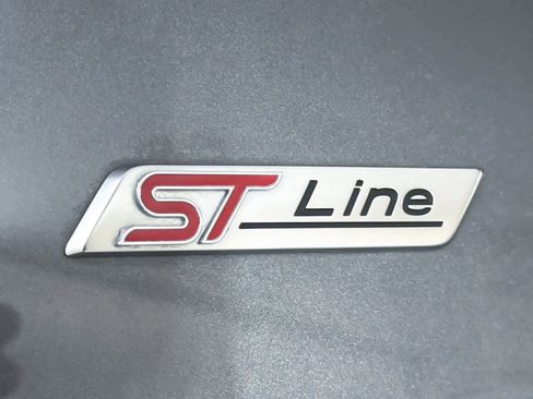 Used 2022 Ford Edge ST-Line w/ Class II Trailer Tow Package AWD/4WD image 27