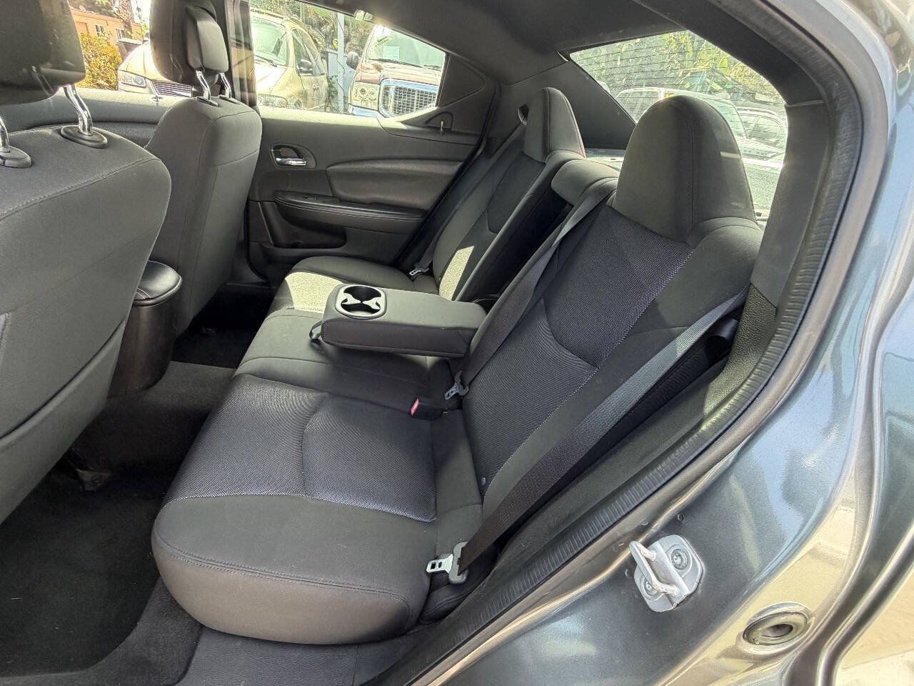 Used 2013 Dodge Avenger SE FWD image 9