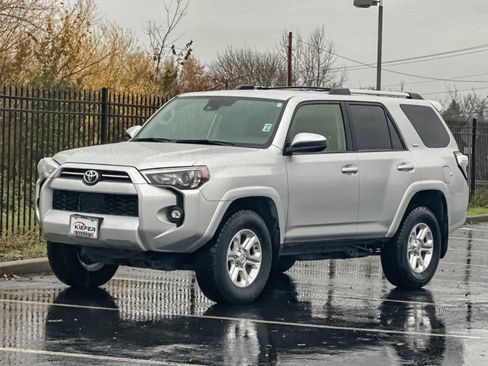Used 2024 Toyota 4Runner SR5 image 8