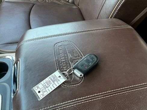 Used 2017 RAM 1500 Laramie Longhorn w/ Convenience Group image 32