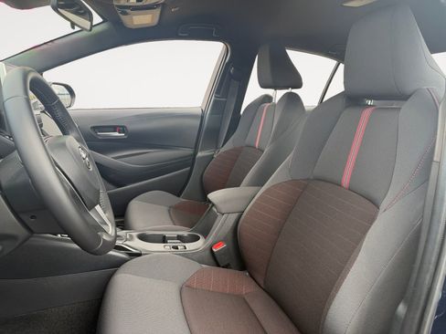 Certified 2026 Toyota Corolla SE w/ SE Package FWD image 9