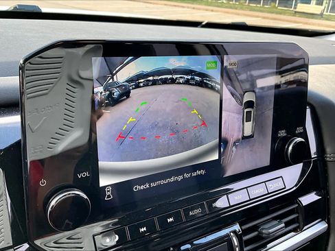 Certified 2024 Nissan Pathfinder Platinum w/ Cargo Package image 23