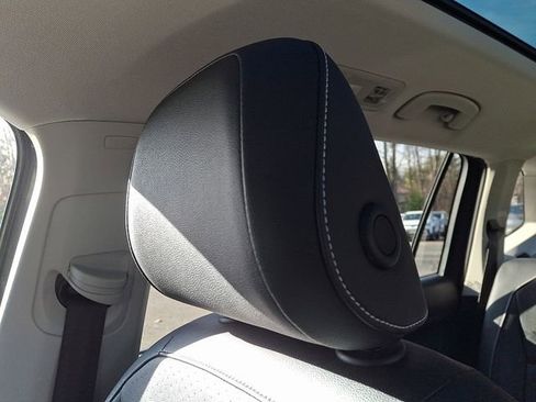 Certified 2023 Volkswagen Tiguan SE image 17