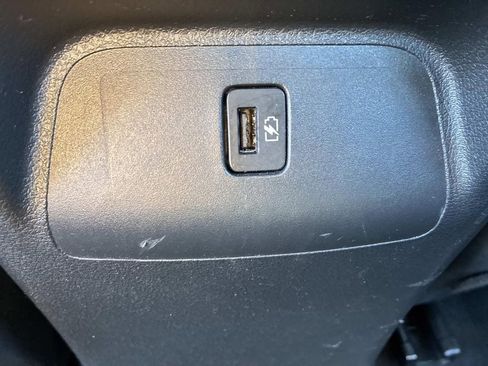 Used 2020 Nissan Sentra SV w/ Trunk Package FWD image 16