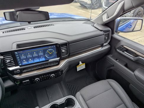 New 2026 Chevrolet Silverado 1500 LT w/ Z71 Off-Road Package image 18