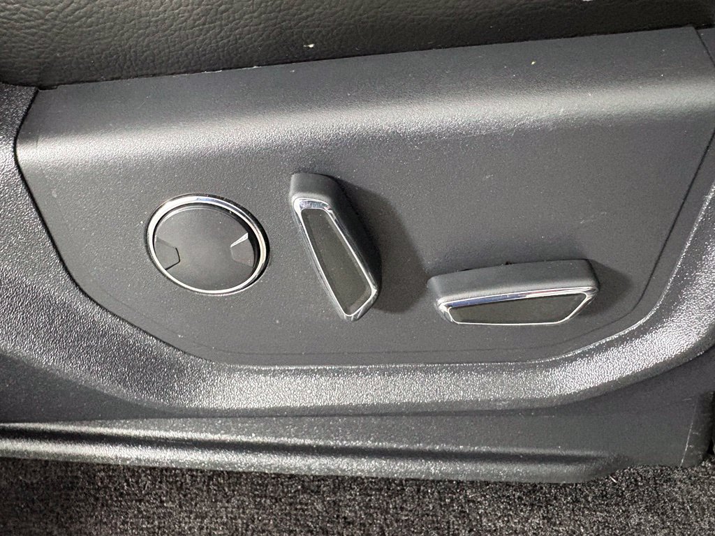 Used 2017 Ford F150 Lariat AWD/4WD image 40