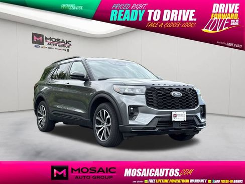 Used 2025 Ford Explorer ST-Line AWD/4WD image 1