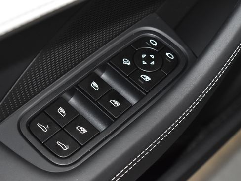 New 2025 Porsche Panamera 4 AWD/4WD image 8