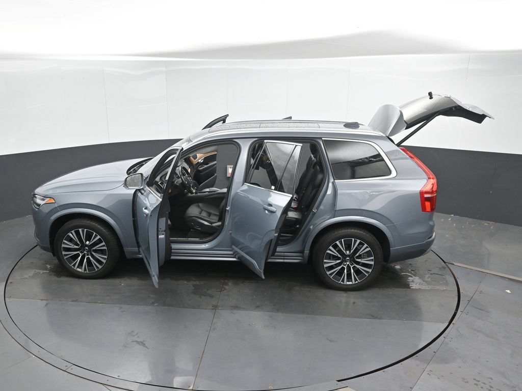 Used 2022 Volvo XC90 T6 Momentum w/ Climate Package AWD/4WD image 50