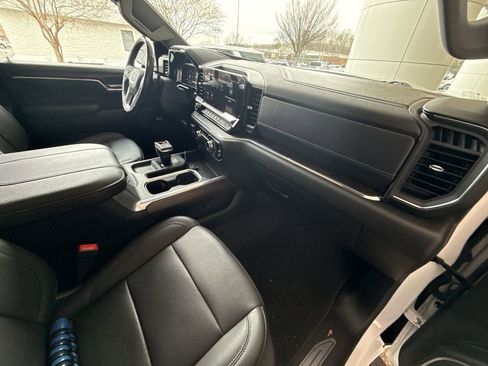 Certified 2023 GMC Sierra 1500 SLT w/ SLT Convenience Package image 29