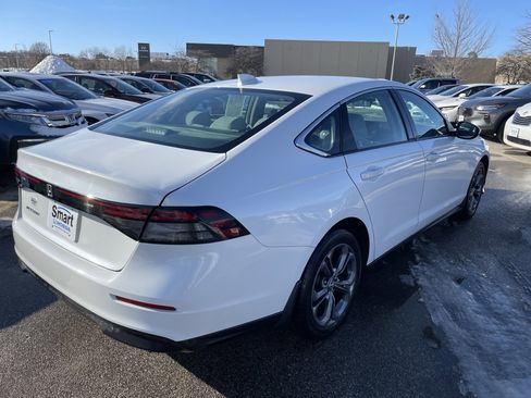 Certified 2023 Honda Accord EX image 5